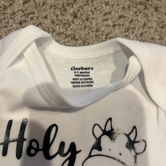 Baby Onesie - Picture 3 of 4